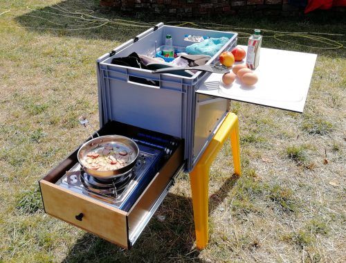 Einfache DIY Camper Küchenbox aus einer Eurobox mit versteckter Schublade und 4 Fächern 45 Diy Camper Küchenbox