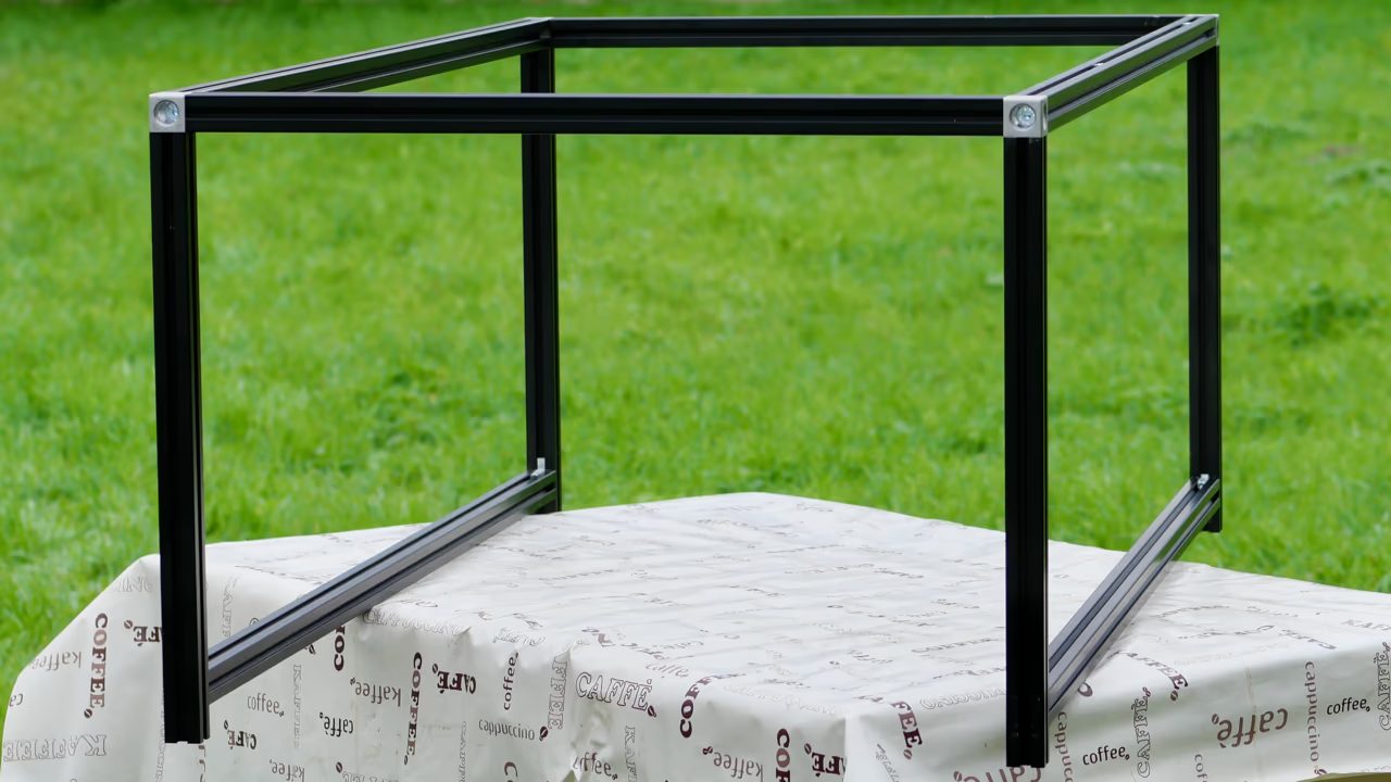 Welche Aluprofile für den Camper-Ausbau? 20x20, 30x30 oder 40x40 im Vergleich 3 Gerüst der modularen Franzek-Campingbox aus 30x30 mm B-Typ Aluprofilen