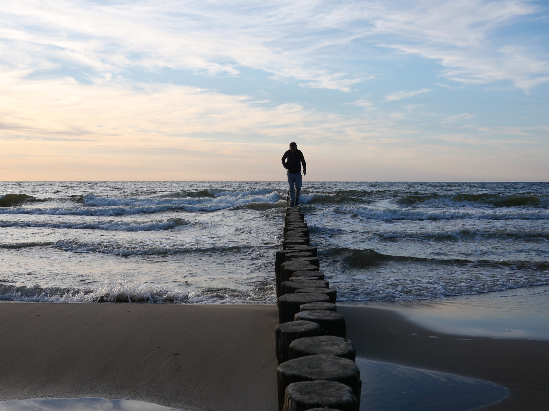 Ostsee Buhlen abends Mann