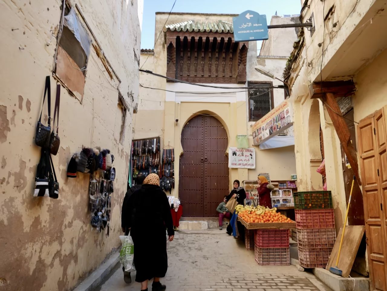 Marokko mit dem Camper – Alles, was du wissen musst (2026) 15 Gemüsehändler in Altstadt von Fes