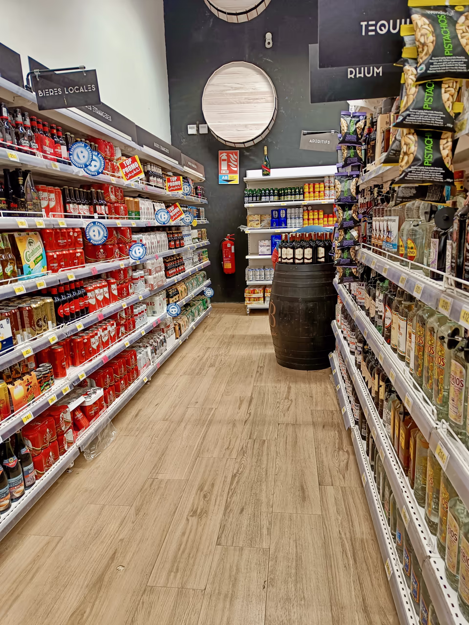 Marokko mit dem Camper – Alles, was du wissen musst (2026) 18 Alkohol-Shop Marokko mit Wein und Spirituosen