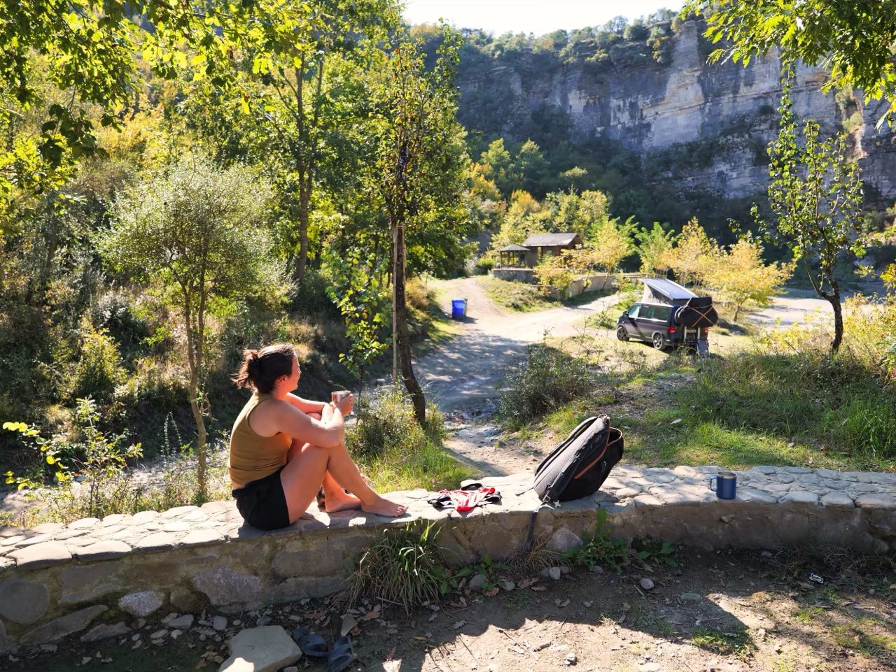 Freistehen mit dem Wohnmobil in Europa: Der komplette Länder-Guide (2026) 8 Freistehen in der Osumi-Schlucht
