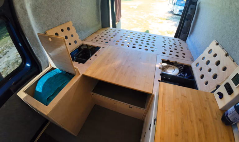 Innenansicht Citroen Jumper Ausbau