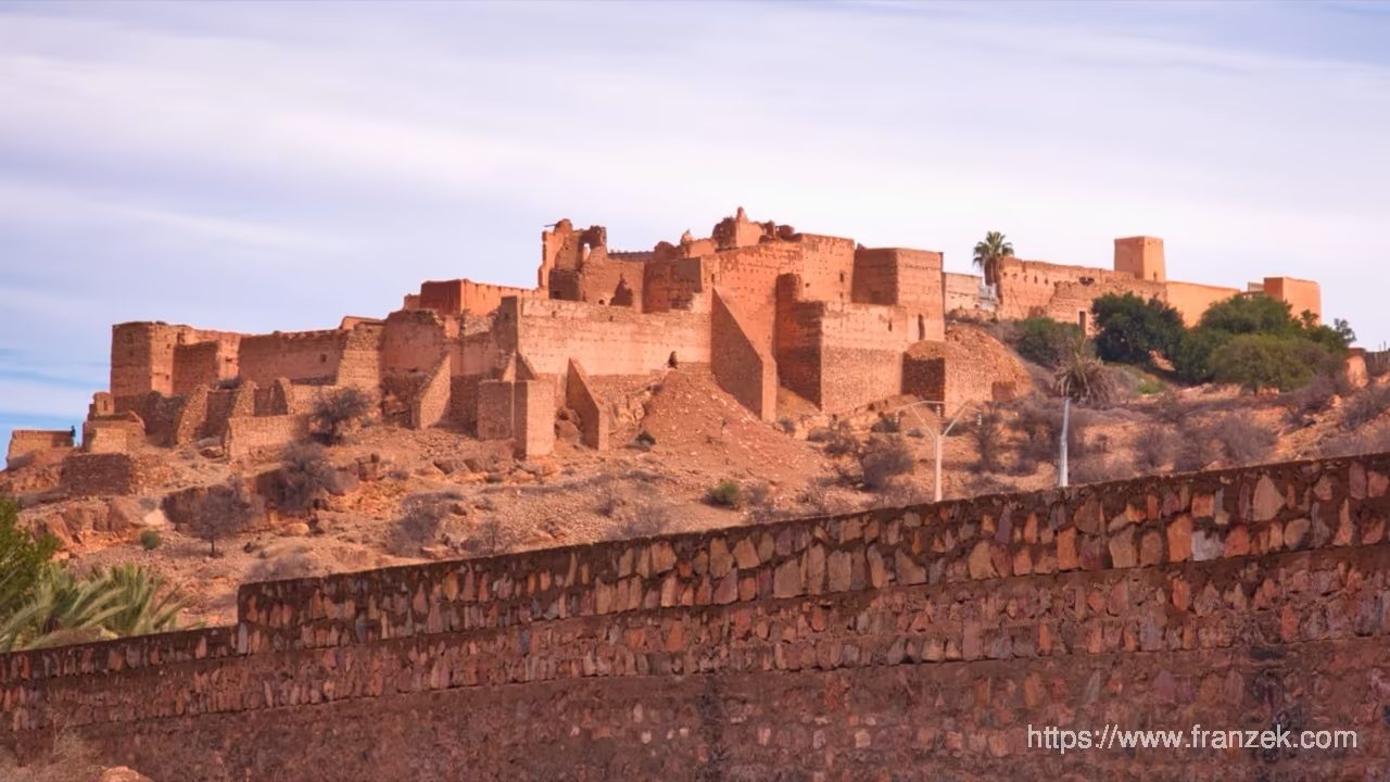 Süd-Marokko Mietwagen-Route: Kosten & Tipps (Anti-Atlas) 5 Kasbah Tiout aus dem 16 Jahrhundert