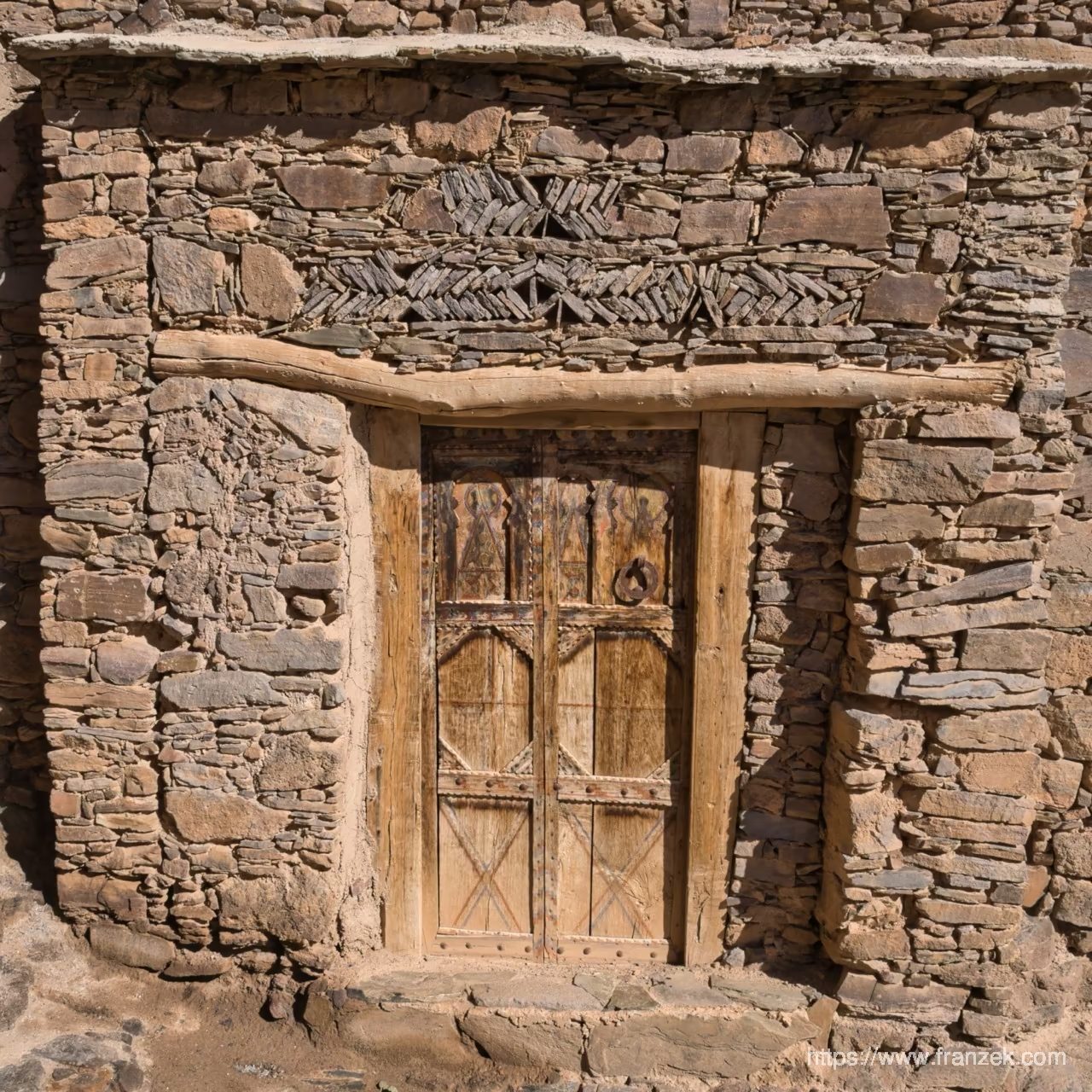 Süd-Marokko Mietwagen-Route: Kosten & Tipps (Anti-Atlas) 9 Alte Tür in der Kasbah Tizourgane