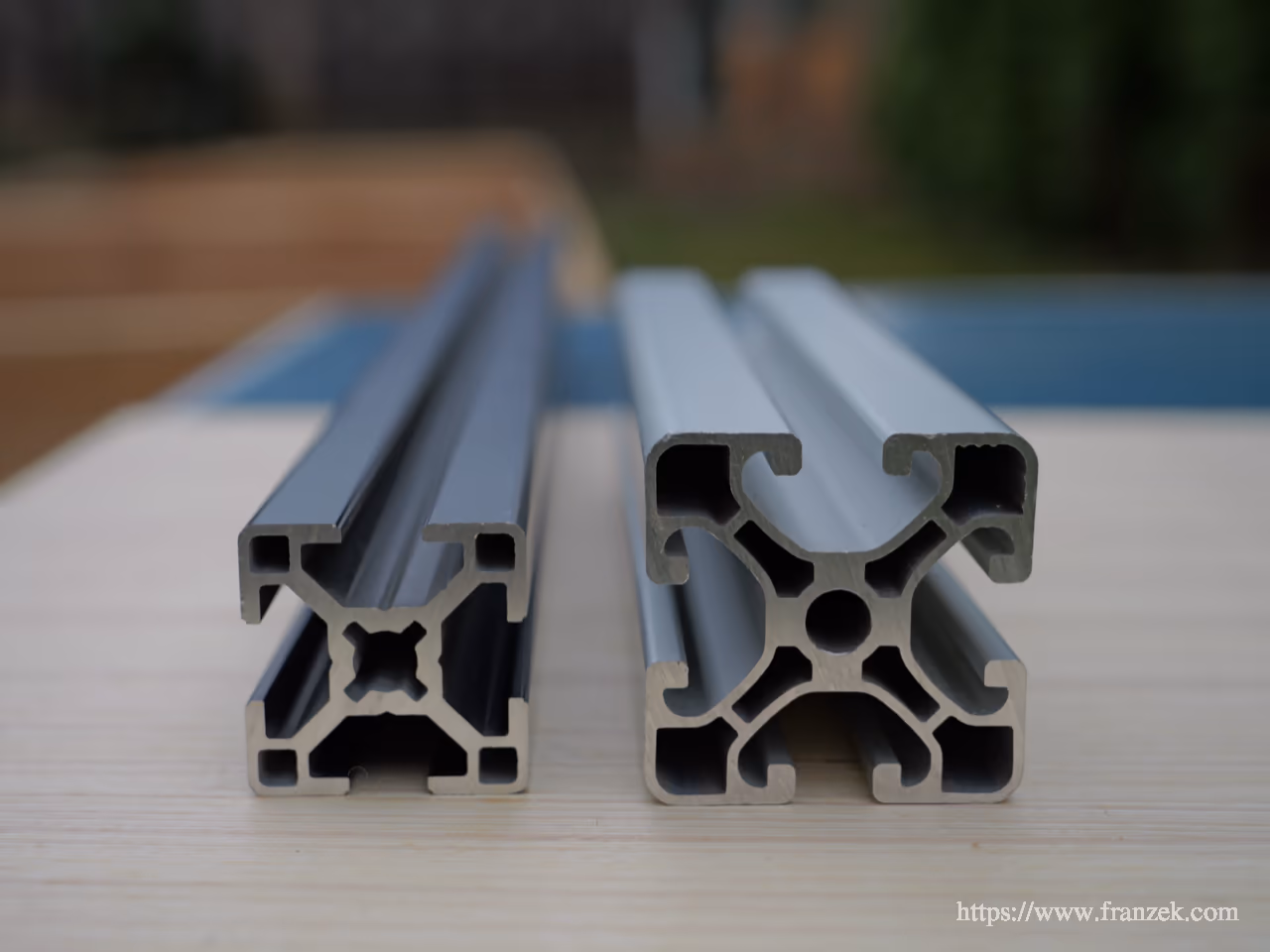 Welche Aluprofile für den Camper-Ausbau? 20x20, 30x30 oder 40x40 im Vergleich 5 Querschnitt-Vergleich Aluprofil Typ I und Typ B mit unterschiedlichen Nut-Breiten